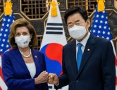 رئيس مجلس النواب الأمريكى نانسى بيلوسى تصل إلى اليابان