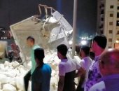 انقلاب سيارة نقل محملة بالأحجار أعلى كوبرى سندوب بالدقهلية دون خسائر في الأرواح