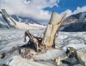 تغير المناخ السبب.. اكتشاف حطام طائرة يعود لعام 1968 على نهر جليدى فى سويسرا