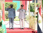 وزير الدفاع يلتقى وزير دفاع وشئون المحاربين القدامى بجمهورية بوركينا فاسو  