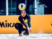 اتحاد الطائرة يدعم المنطقة المستضيفة لمباريات الشاطئية بـ15 ألف جنيه