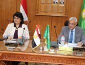 رئيس جامعة المنوفية يجتمع بمجلس إدارة مركز الدراسات الاستراتيجية وإعداد القادة