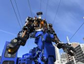 على طريقة فيلم موسى.. شركة يابانية تصنع روبوتات ثقيلة تشبه البشر "فيديو وصور"