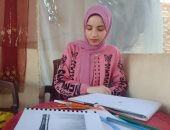 "شروق" موهبة دمياطية تعشق الرسم.. التعليم الفني طوَّر موهبتى