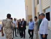 حسام رفاعي يجري جولة تفقدية لمتابعة تجهيزات جامعة حلوان الأهلية 