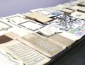 الداخلية: ضبط قطع ومخطوطات أثرية بحوزة شخص فى القاهرة.. صور