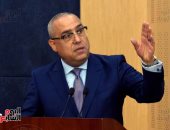 وزير الإسكان يتابع ما يتم تنفيذه من مشروعات بمدينة القاهرة الجديدة