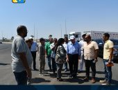 محافظ جنوب سيناء يتابع العمل بتطوير طريق السلام وميدان ساحة العلم بشرم الشيخ