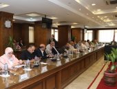 محافظ الجيزة: الانتهاء من تبطين وتأهيل 322 كيلو مترا من الترع والمصارف