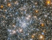 هابل يلتقط صورة لآلاف النجوم بالقرب من بعضها البعض 