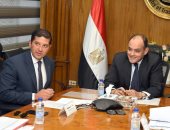 وزير الصناعة: تيسير إجراءات حصول المستثمرين على كافة الموافقات والتراخيص الصناعية 