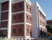 حياة كريمة فى المنيا.. مبنى الخدمات الحكومية والمجمع الزراعى فى طور التشطيبات النهائية بنزلة البدرمان بديرمواس .. والأهالى: نعيش حقيقة كانت حلما لسنوات طويلة.. والمحافظ: متابعة يومية لتذليل كافة العقبات.. صور