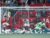 عواجيز خط وسط ليفربول وراء تدهور النتائج في بداية الدوري الإنجليزي.. فيديو