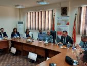 محافظ بورسعيد يستقبل وفدا من المجلس التصديرى للملابس الجاهزة .. صور