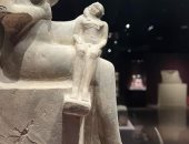 قصة أثر.. تمثال المعبودة إيزيس من الحجر الجيرى بمتحف آثار الغردقة.. صور