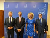 وزير الاتصالات يبحث مع شركات من دولة ليتوانيا فرص الاستثمار بمصر 