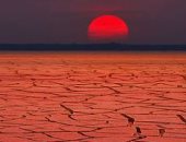 العالم هذا المساء.. "50 درجة مئوية" تحذيرات من ارتفاع الحرارة بعدة مناطق عام 2050.. باكستان تعلن حالة الطوارئ الوطنية بعد مصرع 937 شخصا بسبب الفيضانات.. إصابات كورونا تقترب من 600 مليون حالة حول العالم.. صور