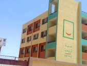 محافظ أسوان يتابع نتائج جولات فريق وحدة حياة كريمة بالمشروعات