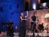 نوال الزغبي من مسرح مهرجان القلعة: فخورة بالغناء أمام جمهور مصر وربنا يحميها 