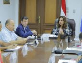 محافظ دمياط تبحث الموقف التنفيذي لمشروعات حياة كريمة 