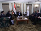 وزير التعليم العالى يبحث دعم علاقات التعاون العلمى والبحثى مع بيلاروسيا