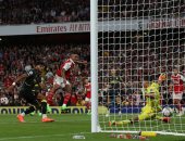 أرسنال يواصل إعتلاء صدارة الدوري الإنجليزي بفوز صعب أمام أستون فيلا 2-1