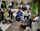 محافظ جنوب سيناء يلتقى أعضاء مبادرة شرم الشيخ بدون نفايات إلكترونية