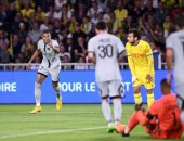 باريس سان جيرمان يتفوق بهدف وطرد لاعب نانت فى الشوط الأول.. فيديو