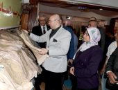 افتتاح معرض الزي المدرسى وسداد المصروفات لـ10 آلاف طالب ضمن "حياة كريمة"