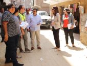 نائب محافظ الجيزة تتفقد مشروعات التطوير بشوارع بولاق الدكرور