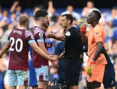 رابطة الدوري الإنجليزي تتحرك لمعالجة أخطاء استخدام الفار فى المباريات