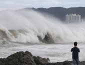 إعصار هينامنور يكشر عن أنيابه.. كوريا الجنوبية تعلن حالة الطوارئ