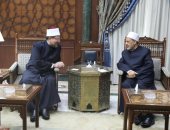 الإمام الأكبر يستقبل وزير الأوقاف للاطلاع على تفاصيل مؤتمر الشئون الإسلامية