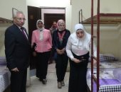 رئيس جامعة المنيا يجرى جولة بالمدن الجامعية لمتابعة استعدادات استقبال الطلاب