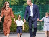 الأمير وليام وكيت ميدلتون يصطحبان أطفالهما بأول أيام الدراسة.. صور