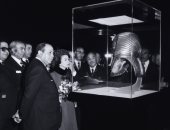 الملكة إليزابيث والآثار المصرية.. سر زيارة عمرها 50 عاما لكنوز توت عنخ آمون