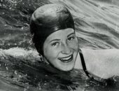 "ليست الوحيدة ولكنها الأولى والأسرع".. 71 عامًا على عبور أول سيدة بحر المانش