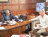 وزير القوى العاملة خلال لقائه مع مسؤول منظمة العمل الدولية:مصر تحترم الاتفاقيات