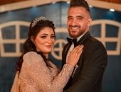 الزميل محمد رشاد يهنئ العروسين أحمد الغندور ونورا سيد بالخطوبة