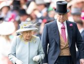 صنداى تايمز: الأمير أندرو مكتئب ضائع بعد وفاة والدته والإعفاء من الواجبات الملكية