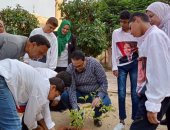 وكيل تعليم الغربية يشهد تفعيل مبادرة "زراعة 100 مليون شجرة" بطنطا 