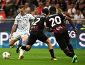 ميلان يضرب دينامو زغرب 3-1 ويتصدر المجموعة في دوري أبطال أوروبا.. فيديو