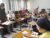 وحدة أيادى مصر بالغربية تنظم ورشة تدريبية لتعليم فن الديكوباج للسيدات