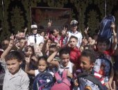 تحت شعار "كلنا واحد فى خدمتكم".. الداخلية ترسم البسمة على وجوه التلاميذ قبل بدء الدراسة.. توزيع آلاف الحقائب والأدوات المدرسية على الأطفال بالمجان.. أولياء الأمور بالمناطق الأولى بالرعاية يشكرون الرئيس السيسي 