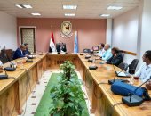 رئيس جامعة سوهاج يستعرض الاستعدادات للمشاركة بمنتدى التعليم العالى للتغيرات المناخية