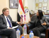 مايا مرسي تستقبل عضو البرلمان الأوروبي للتعريف بجهود مصر في مجال تمكين المرأة