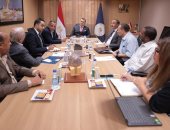 وزير السياحة يجتمع بممثلى اللجان النقابية للعاملين بالمجلس الأعلى للآثار