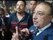 محافظ الإسكندرية يجرى جولة مفاجئة بسوق دربالة ويستمع لشكاوى المواطنين