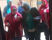 وكيل "تعليم الجيزة" تتقفد مدارس بإدارة الهرم استعدادا للعام الدراسى الجديد