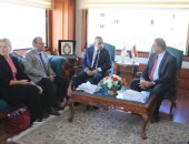 محافظ سوهاج يستقبل وفد البنك الدولى والمكتب التنسيقى لبرنامج التنمية المحلية